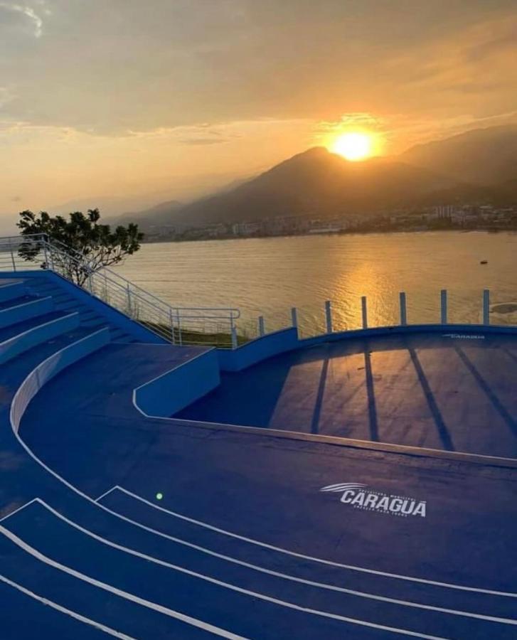 Lindo Apto Praia Martin De Sa Em Condominio Com Piscina, Estacionamento, Wi-Fi 150Mbps,Perto Do Mar!!! Карагуататуба Екстер'єр фото